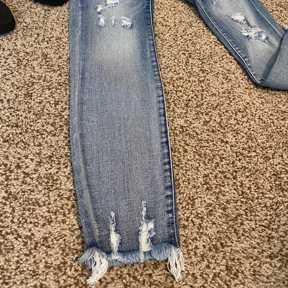 Destroyed buttonfly Judy Blues - Picture 3 of 3